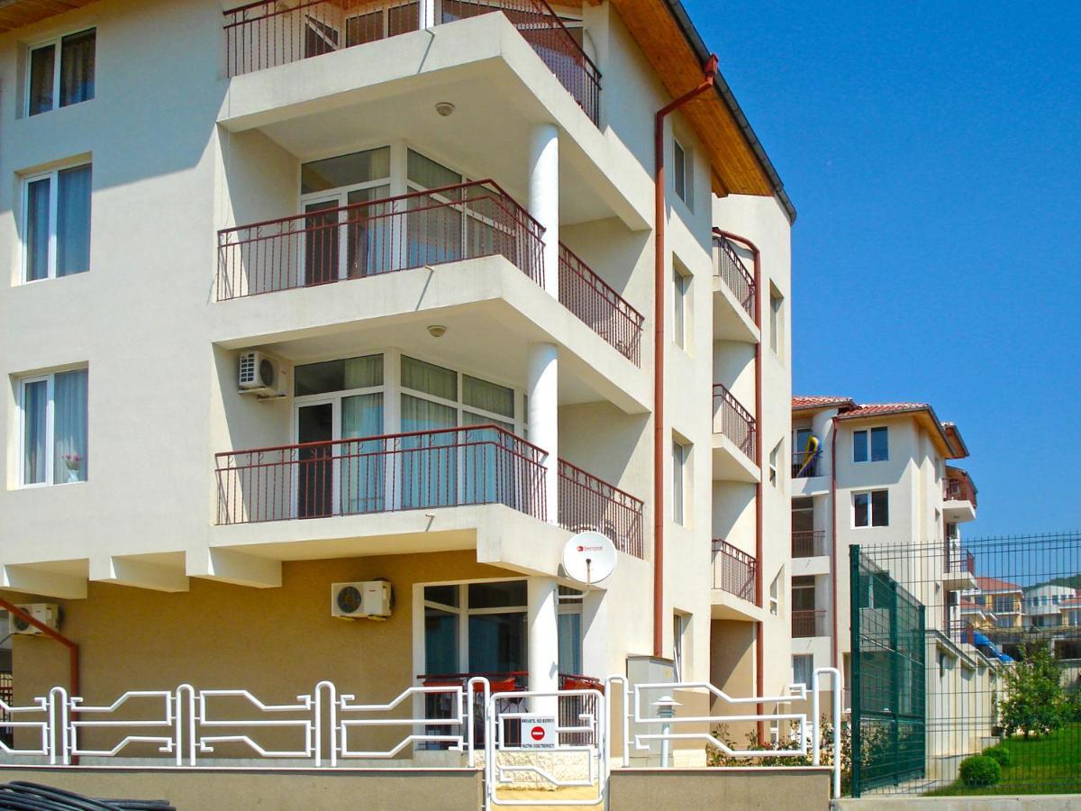 Beachfront Havana Свети-Влас Экстерьер фото