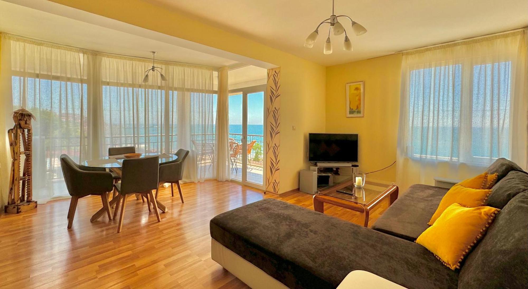 Beachfront Havana Свети-Влас Экстерьер фото